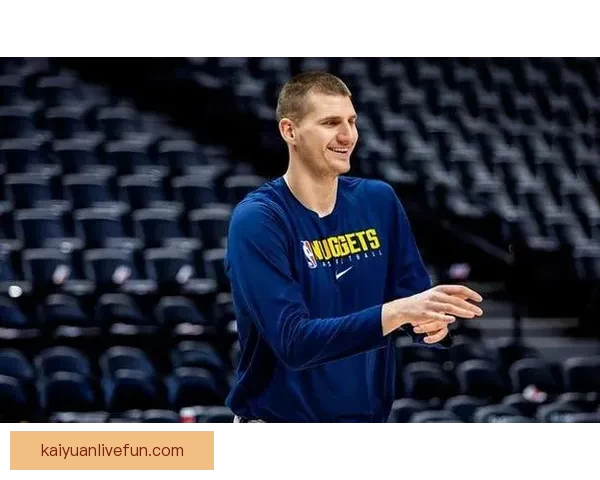 约基奇连续两季场均三双成就历史首位中锋引领NBA新篇章